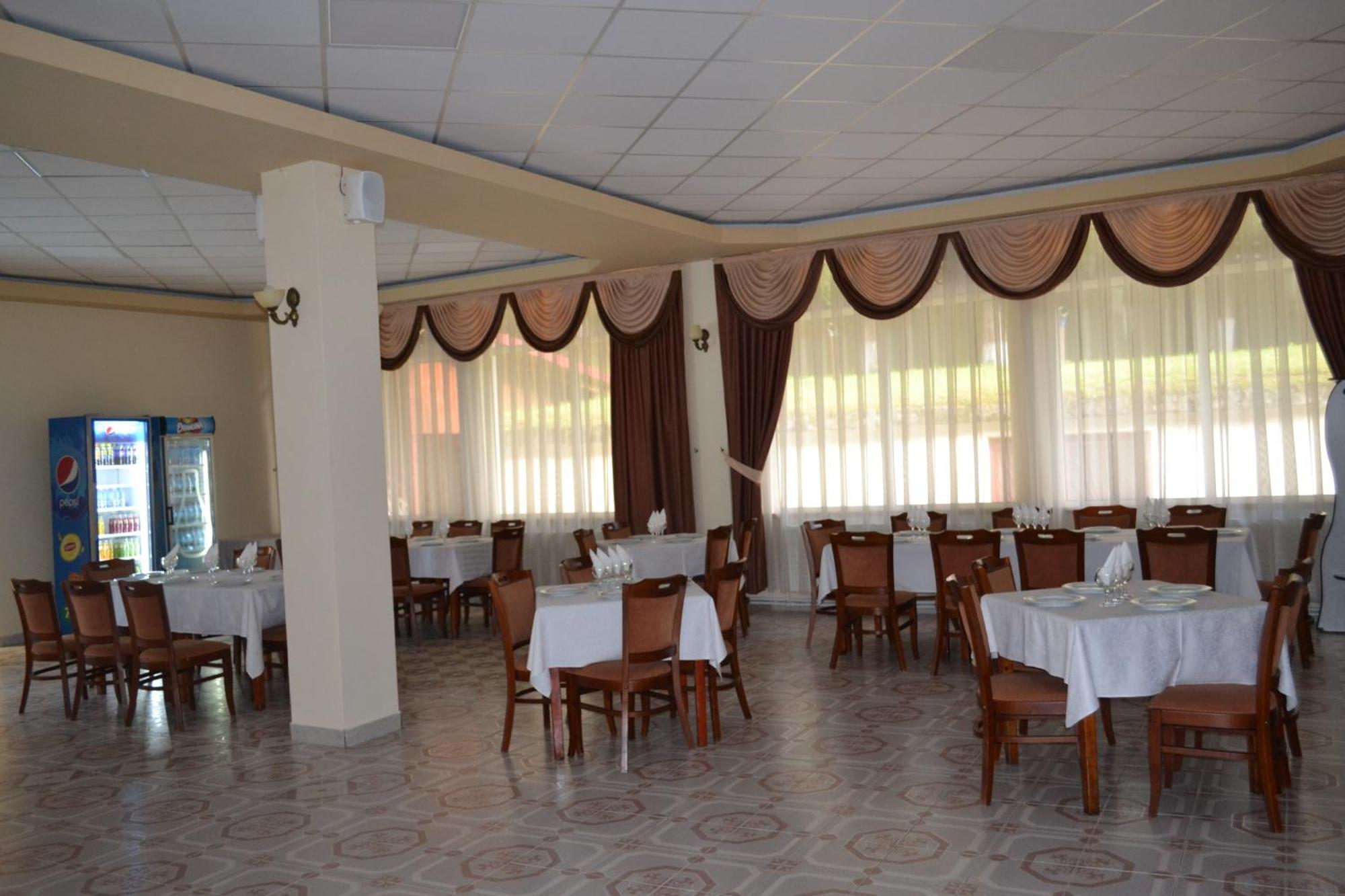 Motel Cristina Bicaz Exterior photo